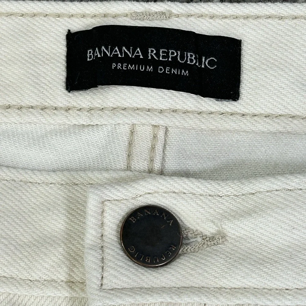 Banana Republic Women's High Rise Barrel Fit Jeans -Size 30- Ecru Off White